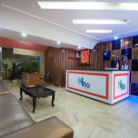 Hotel Apra Inn New Delhi Exterior photo