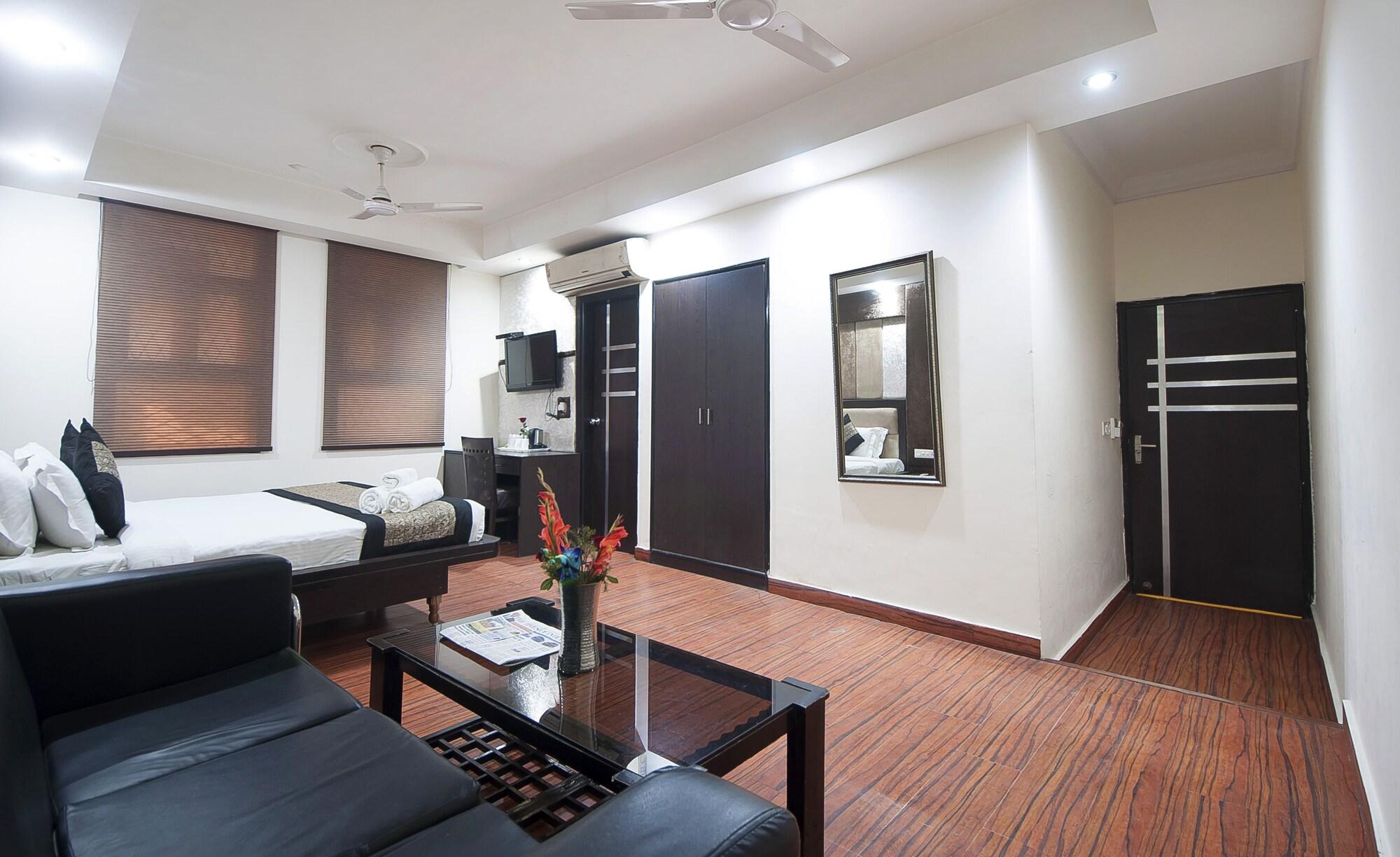 Hotel Apra Inn New Delhi Exterior photo